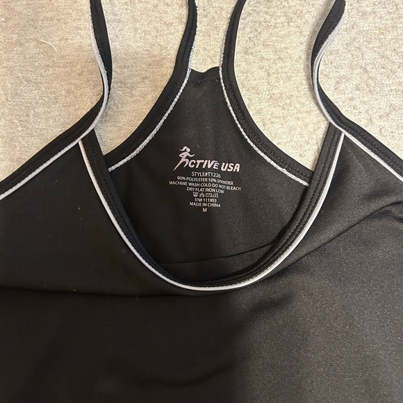 ACTIVE USA | black and white activewear top - Picture 2 of 3